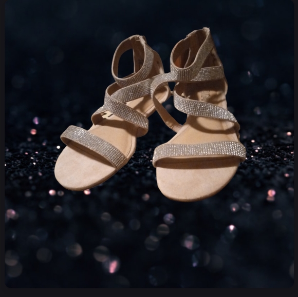 Brash Beige Faux Suede Sandals W/Rhinestone|Sz 9.5 NWT - Picture 2 of 10